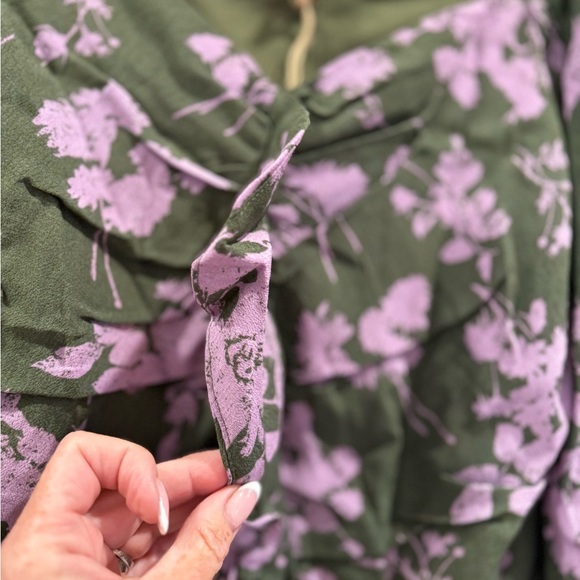 Easel Green and Purple Ruched Flirty Floral Dress - Picture 4 of 6